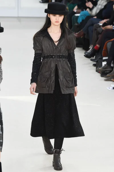 Look 33